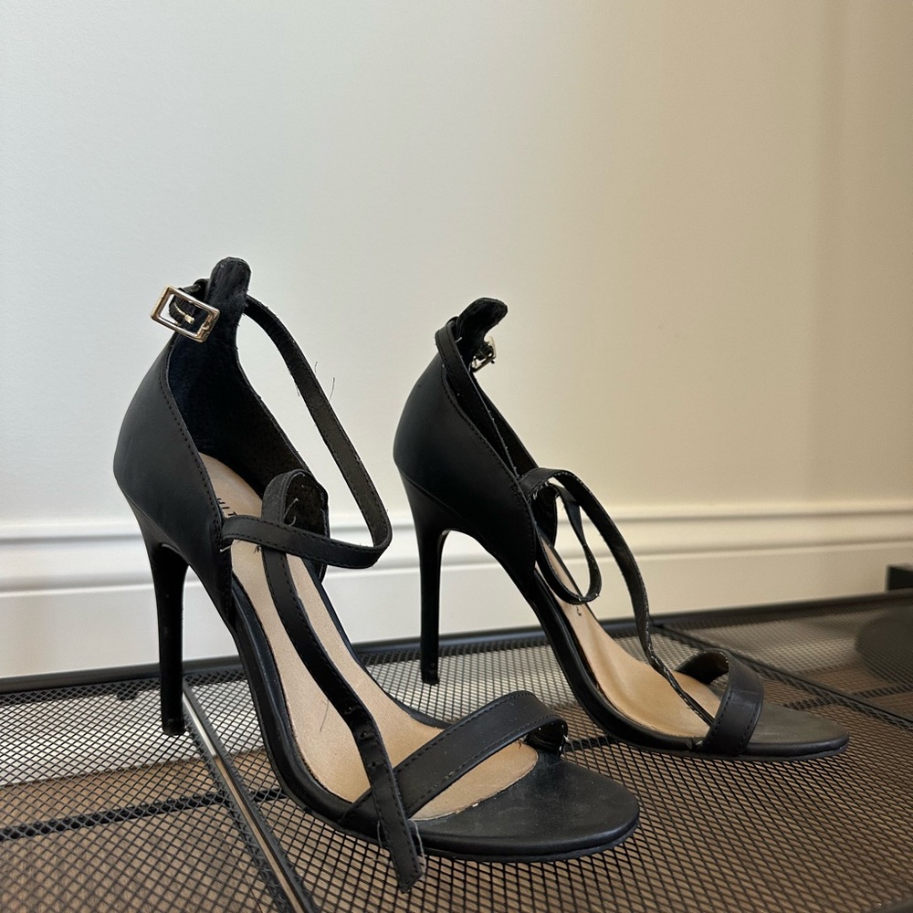 Elegant Black Stiletto Heels